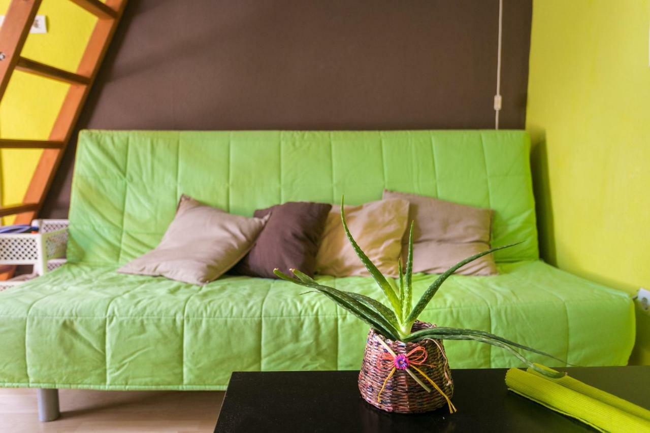 Green Apartment บูดาเปสต์ ภายนอก รูปภาพ